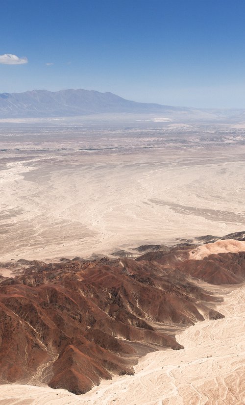 Nazca Valley I by Tom Hanslien