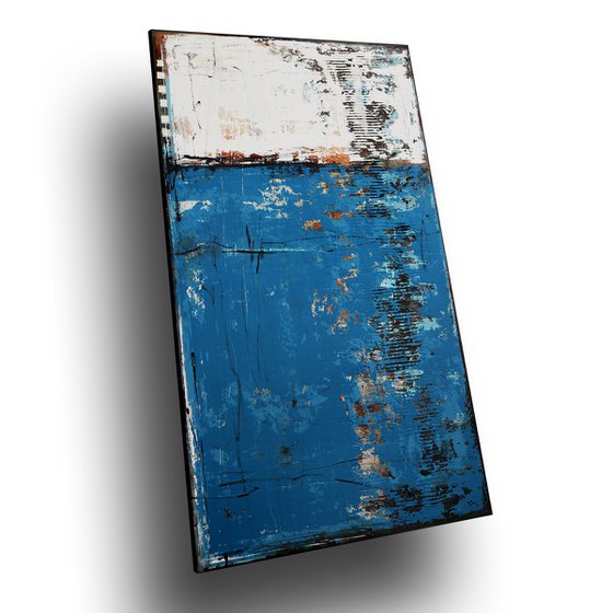 VINTAGE BLUE