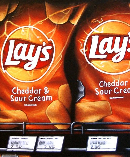 Lays Cheddar & Sour Cream by Gerard Boersma