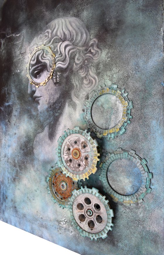 Volto composto tra la nebbia del tempo