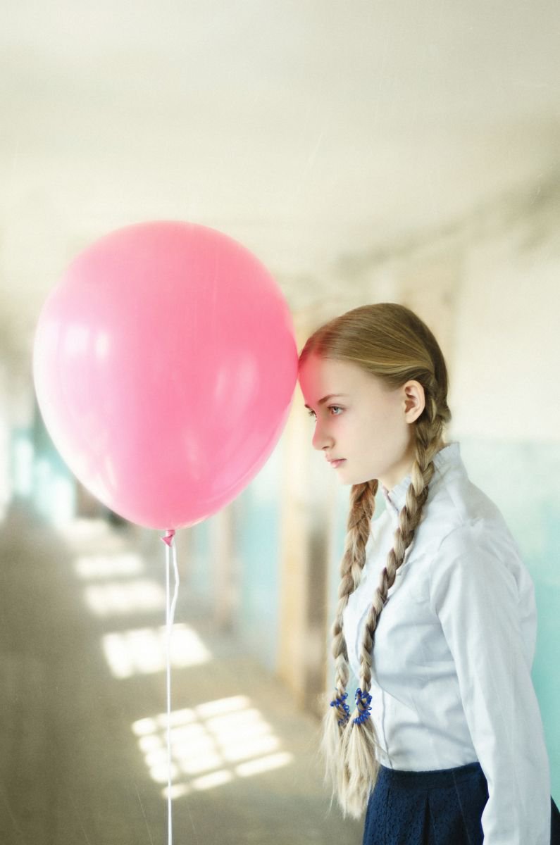 Girl and Balloon. Limited edition 1 of 10 by Inna Mosina