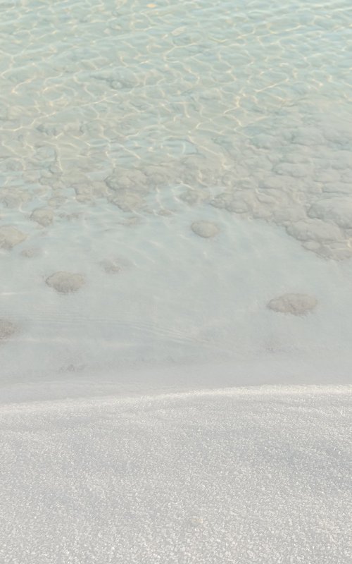 Dead Sea, near the water. by Lidiya Dmitrieva