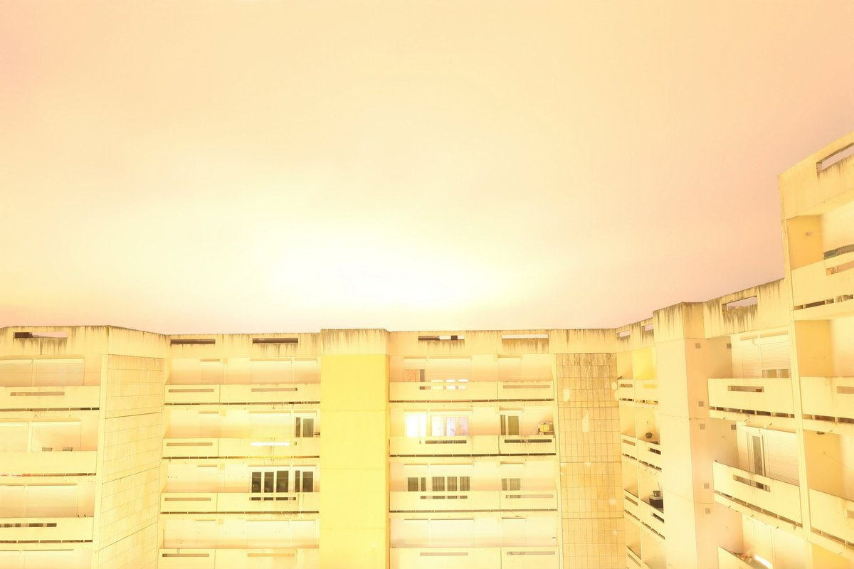 Photorealistic Cityscapes Photograph By Philippe Berthier, 30 X 20", Un Nouveau Jour......, Original Artwork