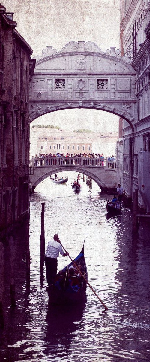 Sospiri Bridge by Chiara Vignudelli