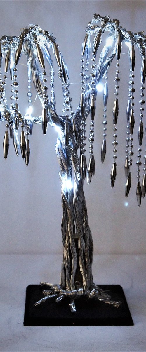 Silver wire willow tree by Steph Morgan