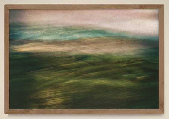 Nocturne for a fading hill