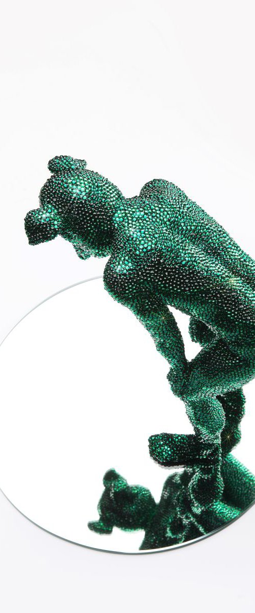 Narcissism Green by Seunghwui Koo