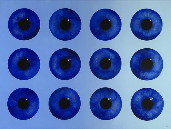 12 Unique Gazes