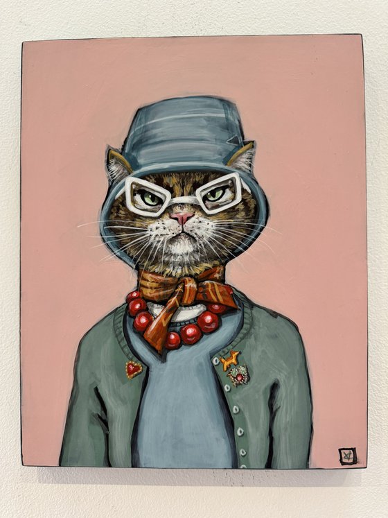 Phyliss the fashionable kitty