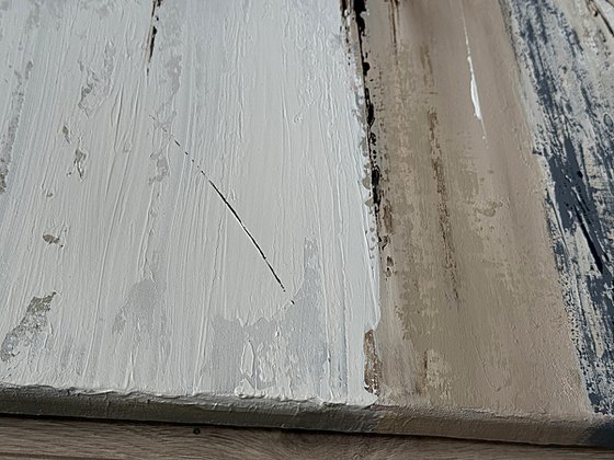 Quiet Structure in Soft Neutrals