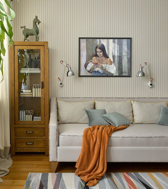 A girl reading a letter