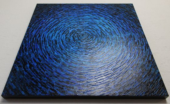 Large black and blue shine