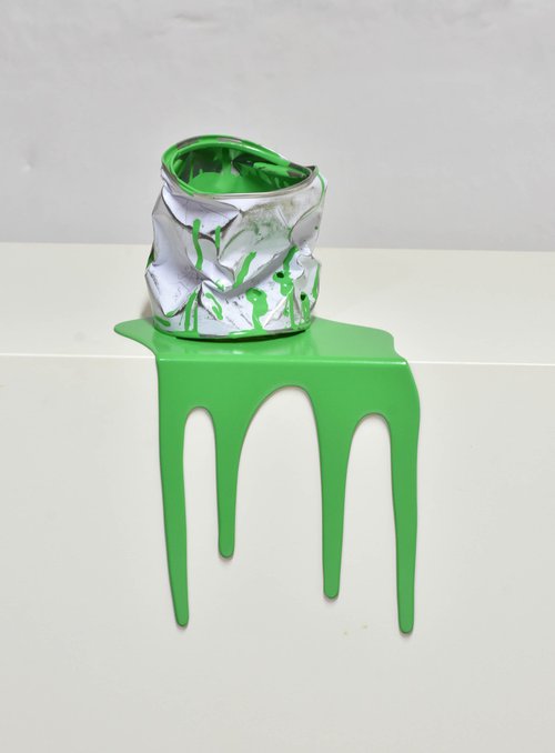 Le vieux pot de peinture vert - 375 by Yannick Bouillault