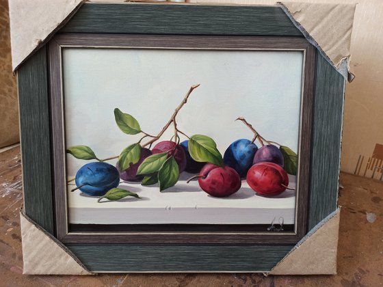 Still life with plums-2 (24x30cm, oil painting, ready to hang)