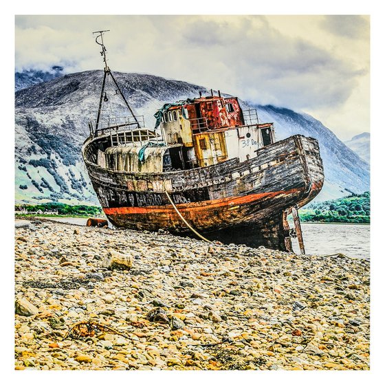 The 'Corpach Wreck' - MV Dayspring -  Caol Fort William Scotland (HDR 1 )