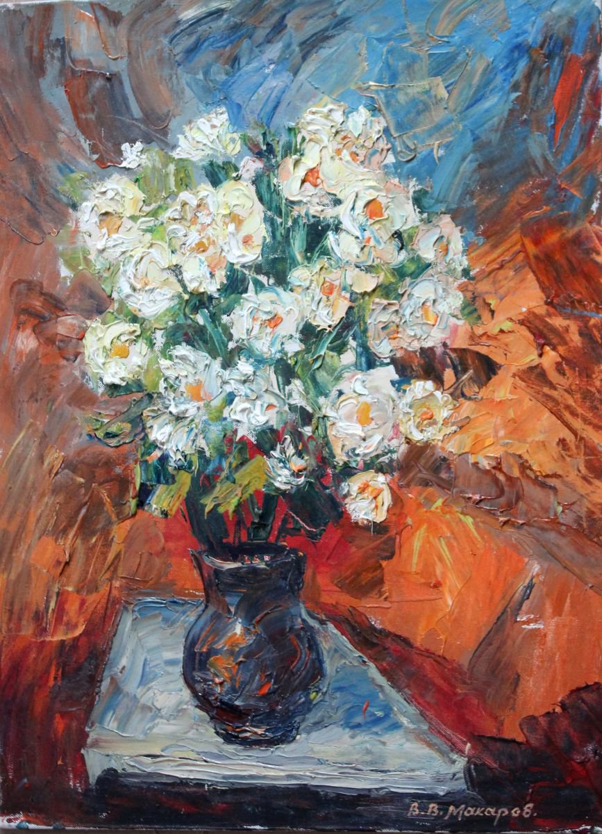 White flowers. by Viktor Makarov