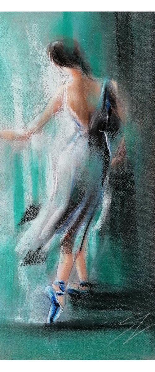 Ballerina 45 by Susana Zarate