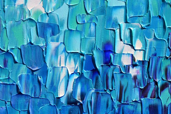 Relief Blue 24