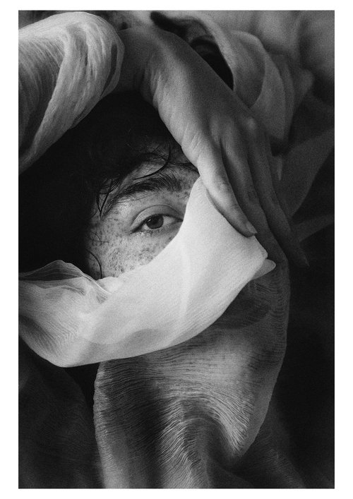 Giorgia in the silk 02 by Matteo Chinellato