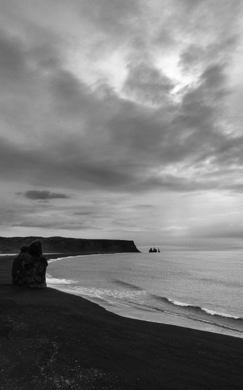 Sweep of the bay, Dyrhólaey by Baxter Bradford