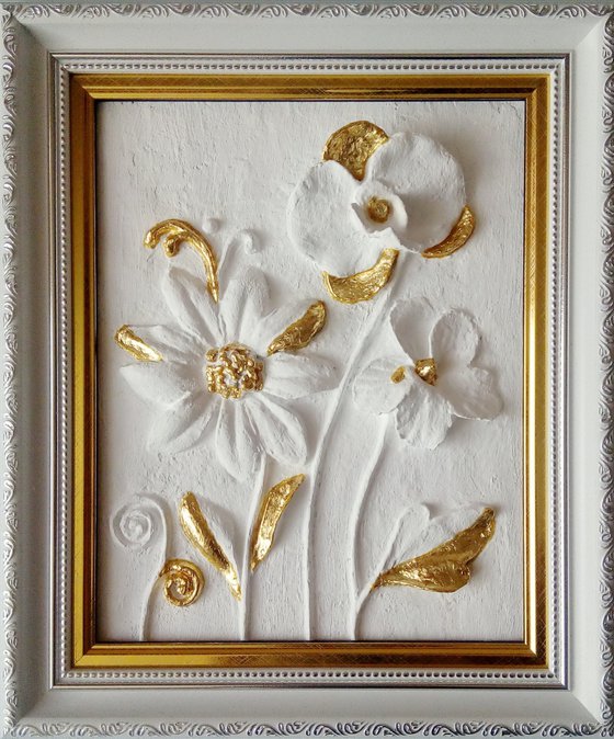 sculptural wall art "Flowers in golden dew"