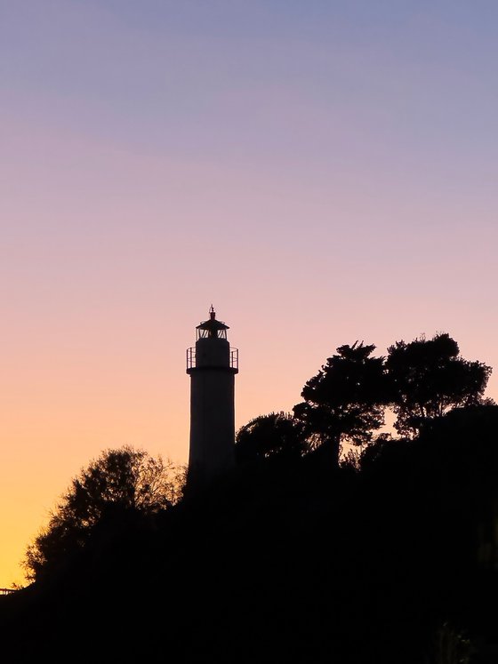 SUNSET ON LIGHTHOUSE