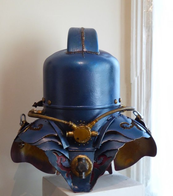 Nautilus inspired bathysphere diving helmet