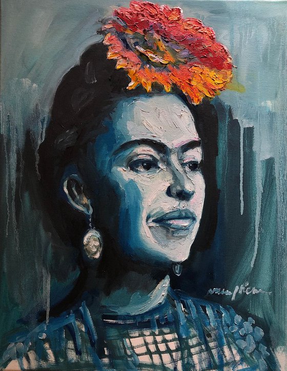 Frida Looking