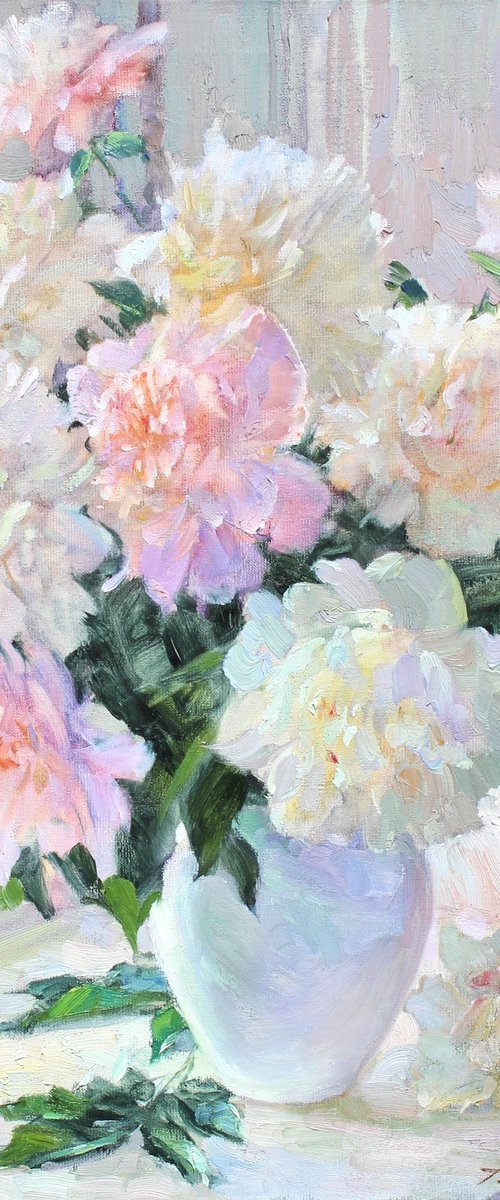 Delicate bouquet by Volodymyr Tarabanov