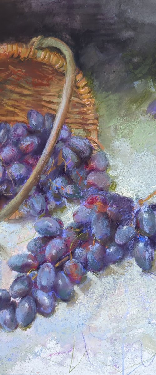 Blue Grapes by Silja Salmistu