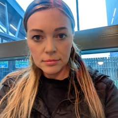 Visit Evelina Vine shop