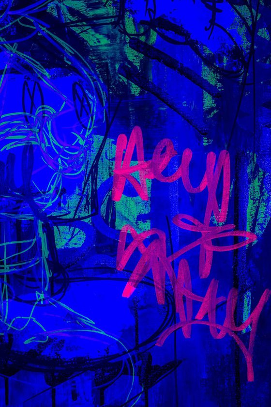 Mickey Mouse Street Art in pink, green black