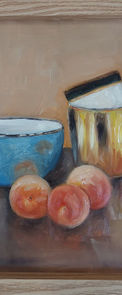 Golden mug by Els Driesen
