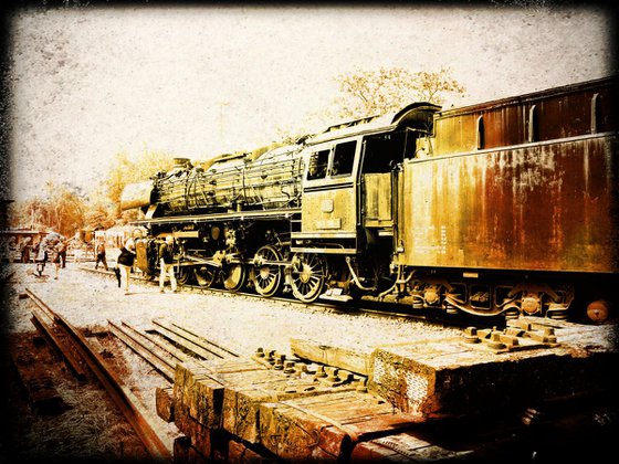 Old steam trains in the depot - print on canvas 60x80x4cm - 08337m2