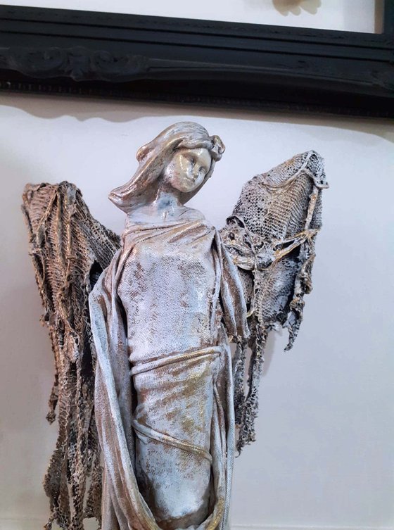 Custom DENISE Guardian Angel Sculpture indoor (Spring Ivory)