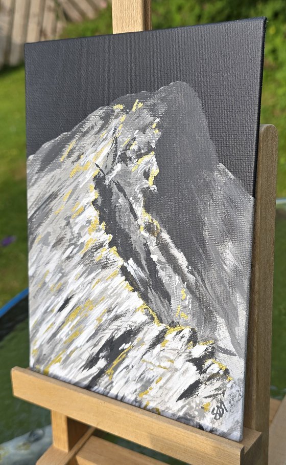 Sharp Edge in Black