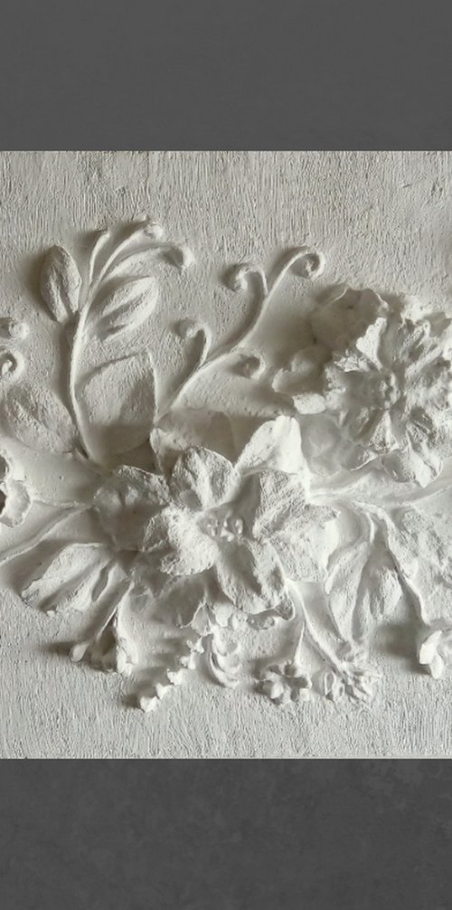 sculptural wall art "Horizontal flower arrangement" by Tatyana Mironova