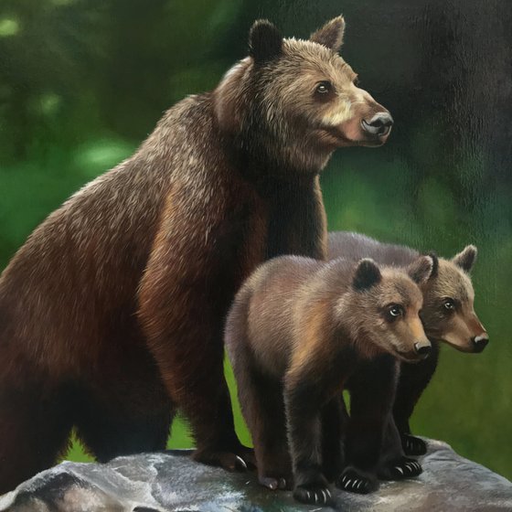 Bear with cubs