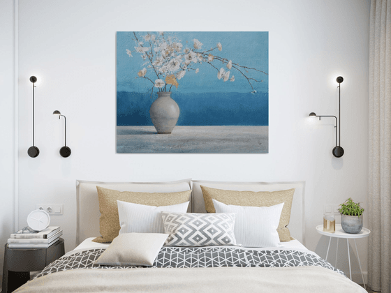 Vase of white flowers