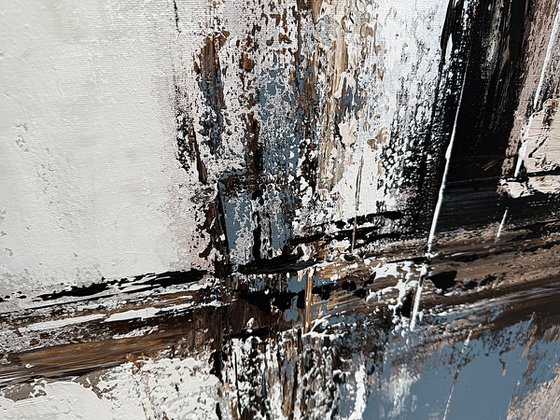 Stillness through earthy tones