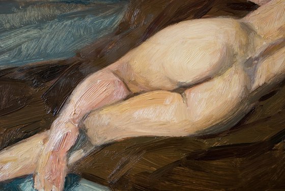 nude woman reading