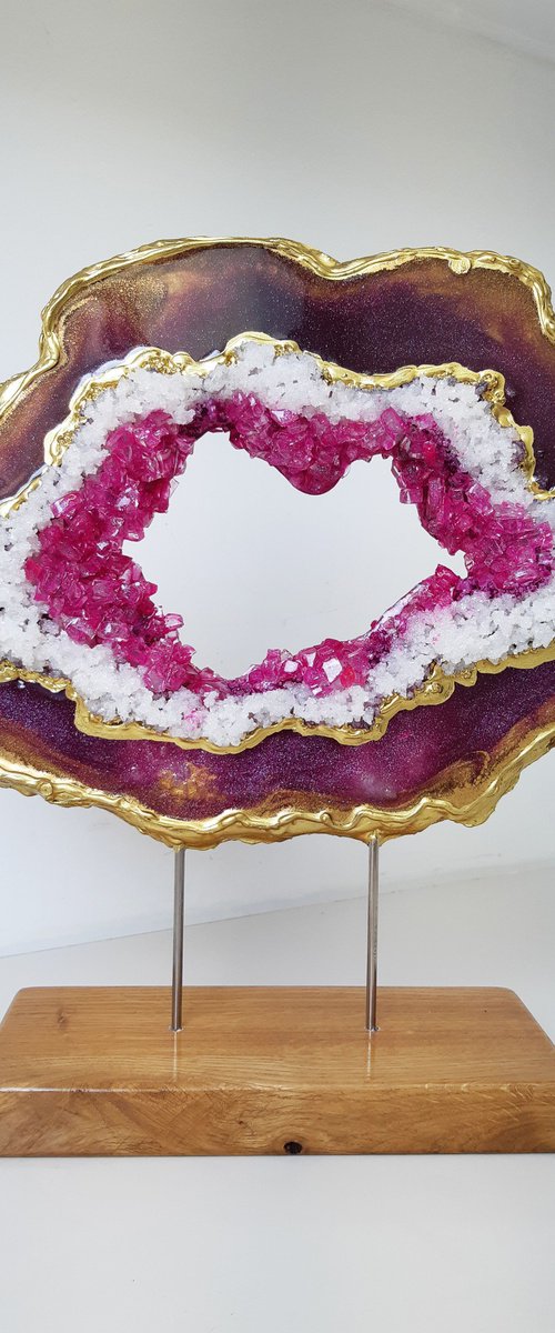 3D Geode Slice Magenta & Gold by Alexandra Dobreikin