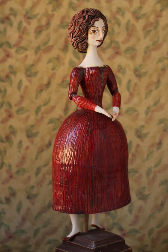 Beautiful Dame in Red Dress.  Wall sculpture by Elya Yalonetski