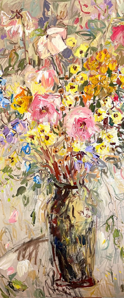 Vase of flowers. by Lilia Orlova-Holmes