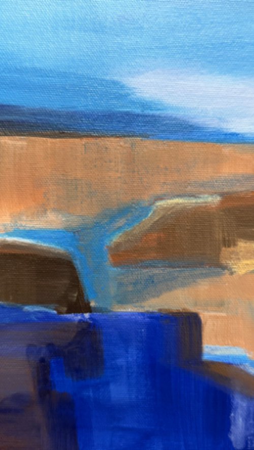 Between Water and Dust by Nahid Aamina Sowkath