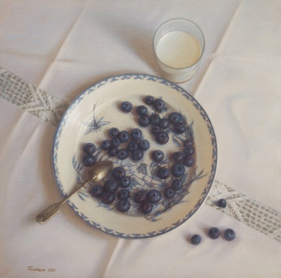 Blueberries and milk