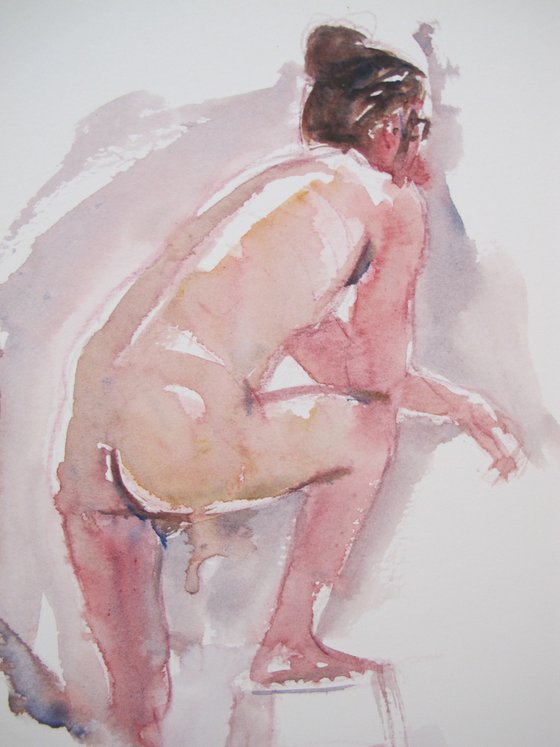 Standing/seated male nude