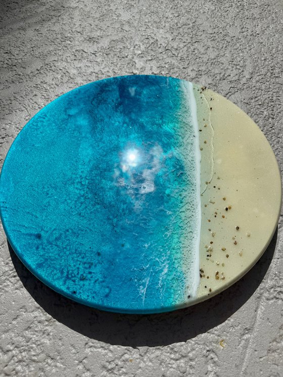 Round ocean #103