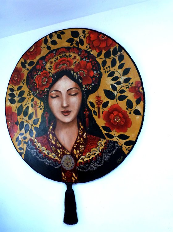 Intimate Journeys round canvas 80cm