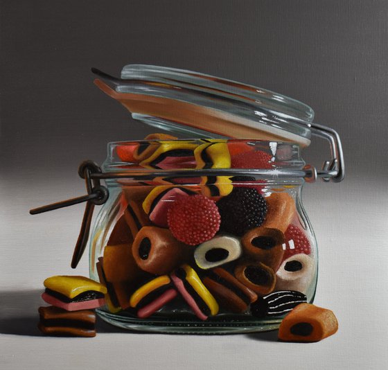 Sweet Chaos in a Jar